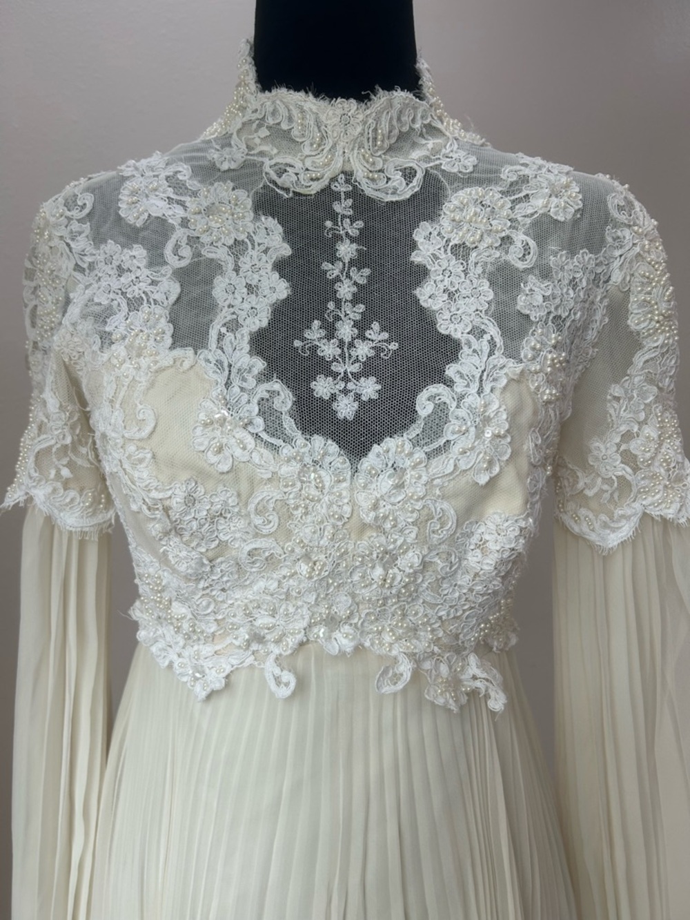 Wedding Dress Vintage Ivory Lace & Pleated Long-Sleeve Dress - Picture 3 of 12